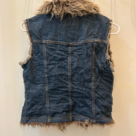 Y2K Denim and Faux Fur Vest - Picture 4 of 6